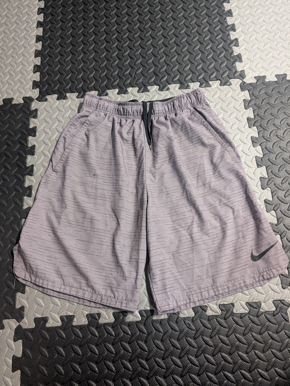 Nike Men’s Light Purple Heather Athletic Shorts